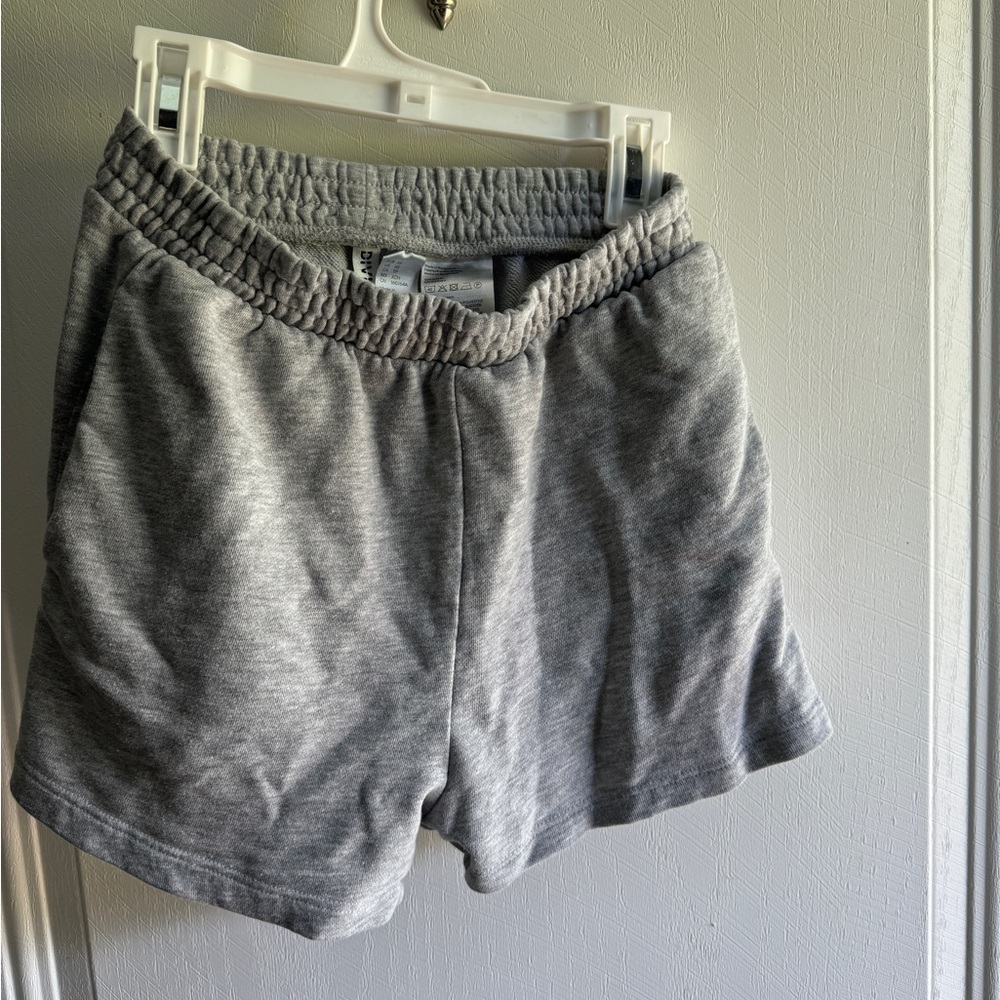 grey sweatshorts